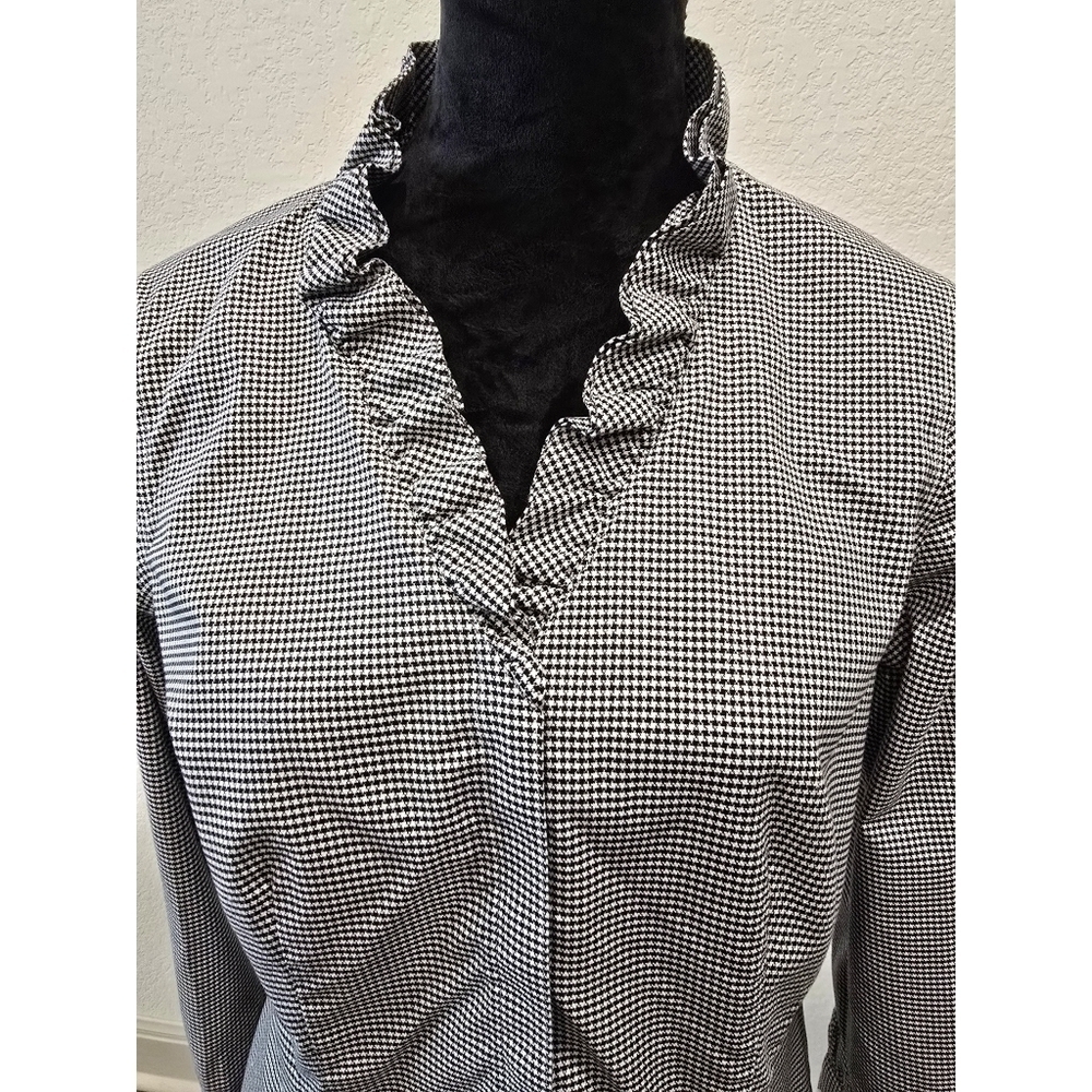 Brooks Brothers Women’s 6 Ruffle-Collar Stretch Supima Cotton Shirt Size 10 - Picture 3 of 9